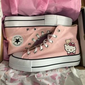 Pink hello kitty converse